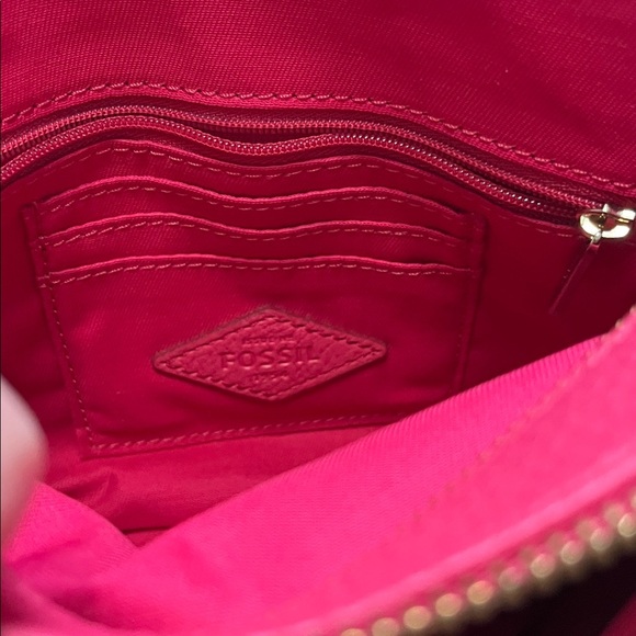 NWOT Fossil Sydney Fringe Leather Crossbody Pomegranate - Picture 6 of 10